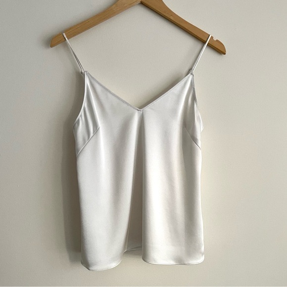 Aritzia Wilfred Boscono VNeck Satin Camisole in Avorio NWT - Picture 3 of 11